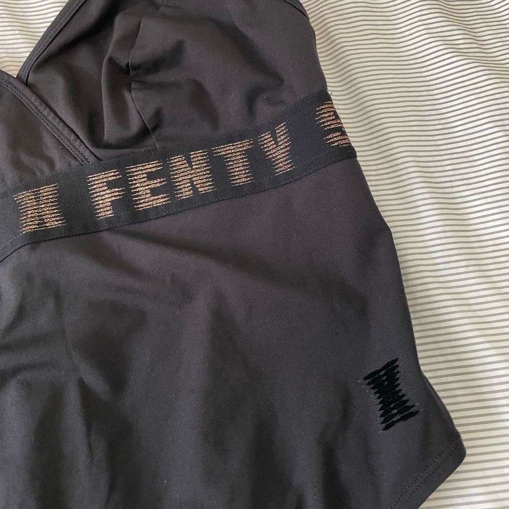NWOT Savage X Fenty Logo Bodysuit In Black & Gold Plus Size 1X - Picture 4 of 7
